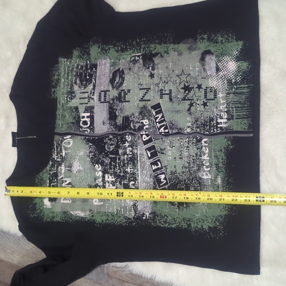 SOCIAL COLLISION • HOT TOPIC Graffiti Graphic Top - Picture 5 of 5